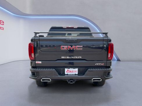 Used 2023 GMC Sierra 1500 AT4 w/ AT4 Premium Package AWD/4WD image 4