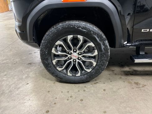 New 2026 GMC Canyon Denali image 9