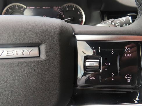 Used 2023 Land Rover Discovery Sport S R-Dynamic image 31