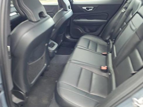 Used 2024 Volvo S60 B5 Core image 9