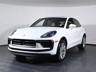Certified 2022 Porsche Macan AWD/4WD video 1