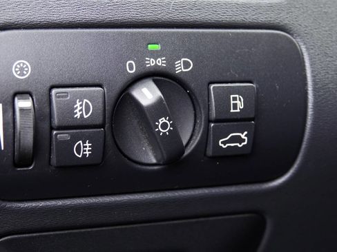 Used 2008 Volvo XC70 3.2 image 59