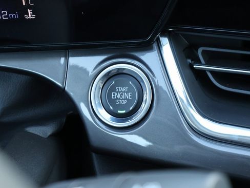 Used 2025 Chevrolet Trax ACTIV w/ Driver Confidence Package image 27