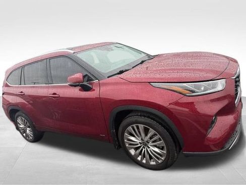 Used 2023 Toyota Highlander Platinum AWD/4WD image 7