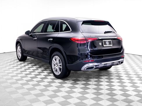 Used 2023 Mercedes-Benz GLC 300 4MATIC w/ Exclusive Trim Package image 3