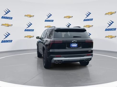 Used 2024 Chevrolet Traverse Z71 w/ Enhanced Driving Package image 7
