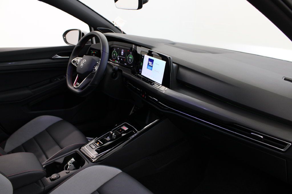 Certified 2023 Volkswagen GTI SE FWD image 25