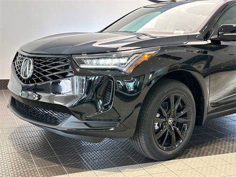 Used 2025 Acura RDX SH-AWD image 8