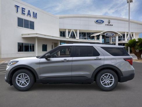 New 2026 Ford Explorer Active image 3