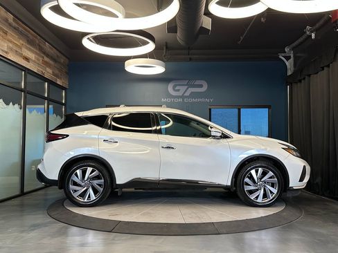 Used 2019 Nissan Murano SL AWD/4WD image 2