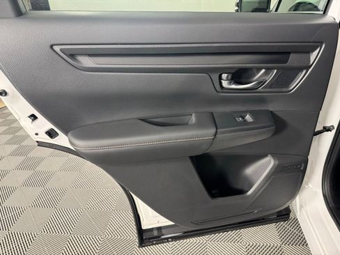 Used 2025 Honda CR-V Sport-L image 32