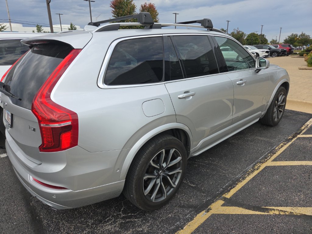 Used 2016 Volvo XC90 T6 Momentum w/ Momentum Plus Package AWD/4WD image 5