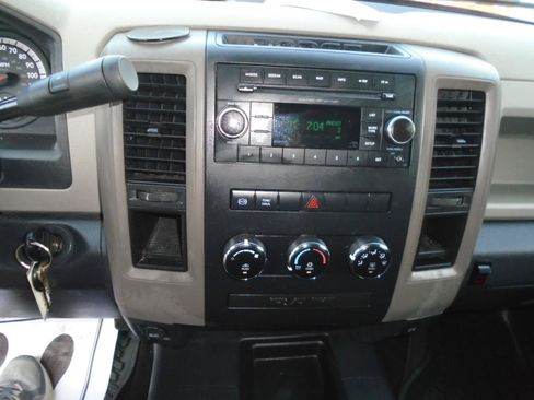 Used 2012 RAM 3500 ST w/ Max Tow Pkg AWD/4WD image 19