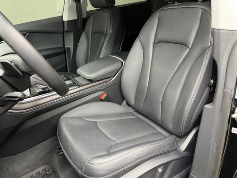 Used 2022 Audi Q8 Prestige w/ Prestige Package AWD/4WD image 20