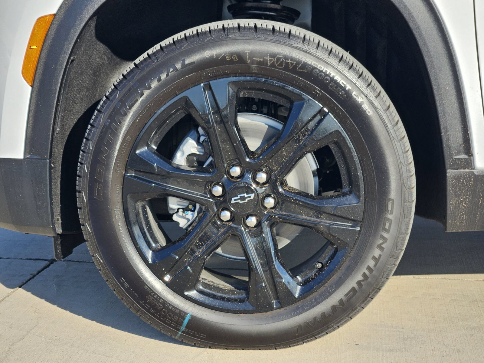 New 2027 Chevrolet Traverse LT w/ Midnight/Sport Edition FWD image 12