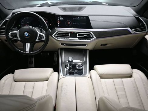 Used 2022 BMW X5 sDrive40i w/ M Sport Package RWD image 17