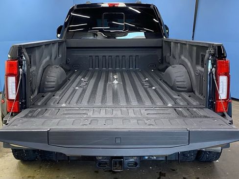 Used 2022 Ford F450 Lariat w/ Lariat Ultimate Package image 9