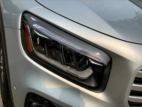Certified 2026 Mercedes-Benz GLB 250 4MATIC image 17
