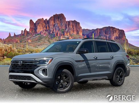 New 2026 Volkswagen Atlas Peak Edition AWD/4WD image 2