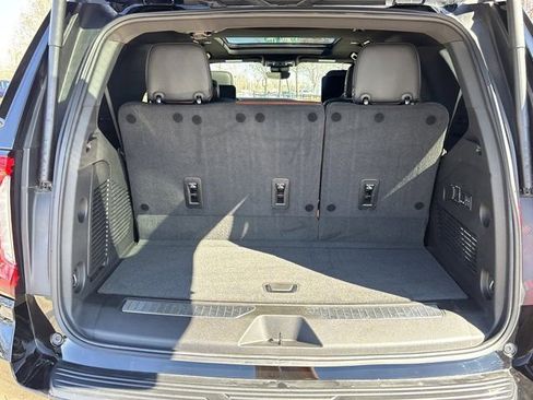 Used 2024 GMC Yukon Denali Ultimate w/ LPO, Floor Liner Package image 8
