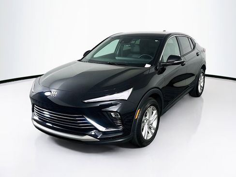 Used 2024 Buick Envista Preferred w/ Convenience I Package image 3