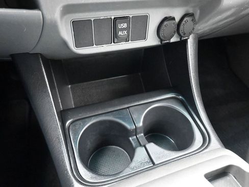 Used 2014 Toyota Tacoma Base w/ SR5 Package image 20