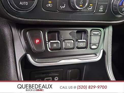Used 2020 GMC Terrain SLT w/ Preferred Package FWD image 19