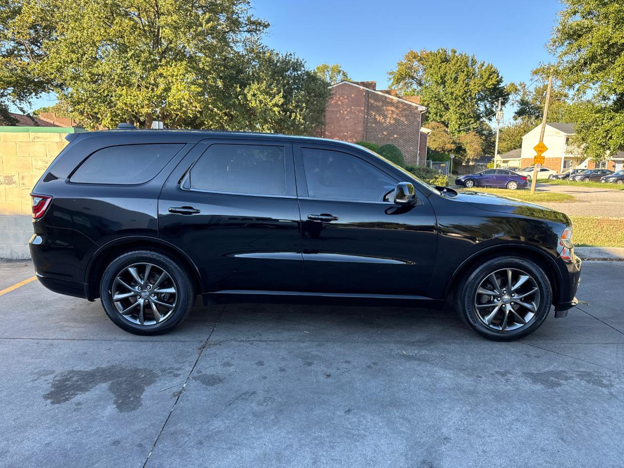 Used 2017 Dodge Durango GT w/ Nav & Power Liftgate Group RWD image 3
