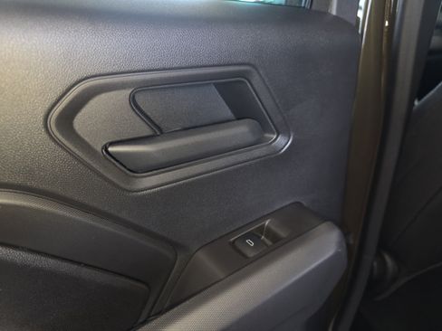 Used 2025 Chevrolet Colorado Trail Boss AWD/4WD image 24