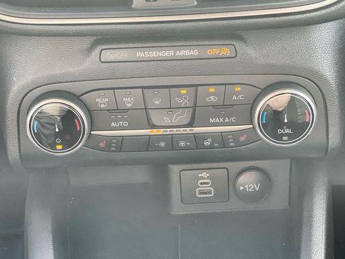 Used 2025 Ford Escape Active w/ Cold Weather Package image 16