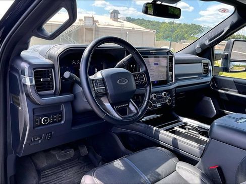 Used 2025 Ford F250 Platinum w/ Snow Plow Prep Package AWD/4WD image 5