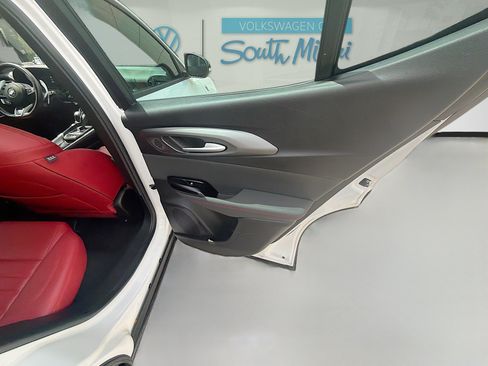 Used 2025 Dodge Hornet R/T w/ R/T Plus Package AWD/4WD image 31
