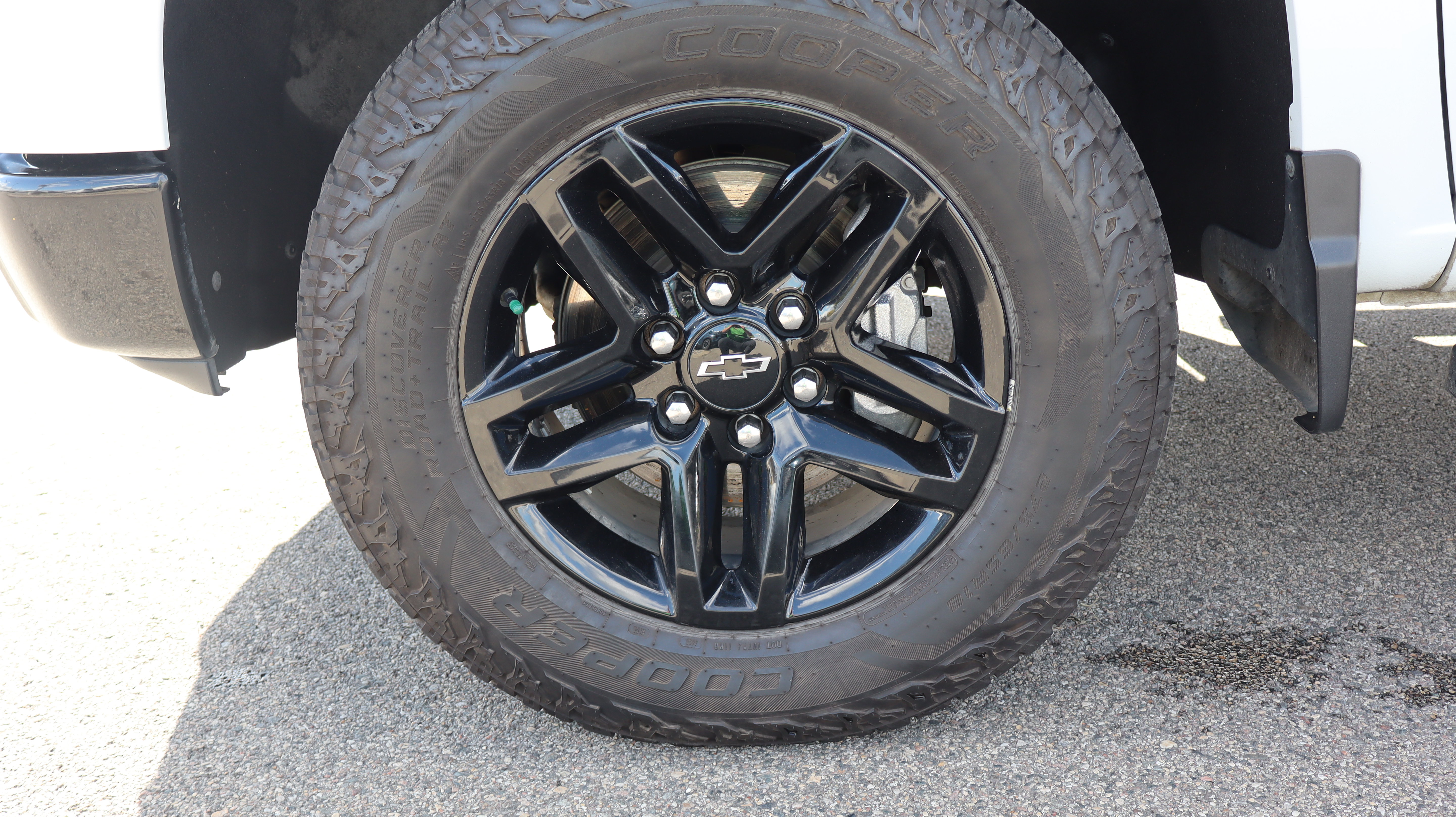 Used 2024 Chevrolet Silverado 1500 LT Trail Boss w/ Convenience Package II AWD/4WD image 20