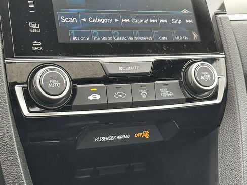 Certified 2018 Honda Civic EX image 27