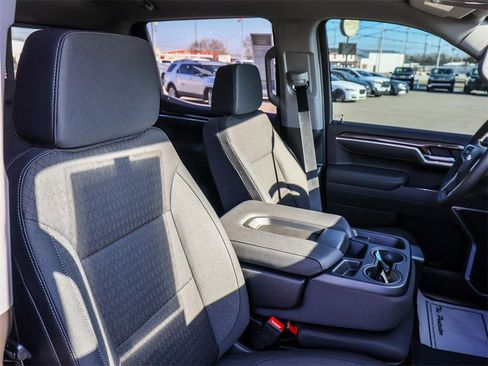 New 2026 Chevrolet Silverado 1500 LT w/ LPO, Dark Essentials Package image 18