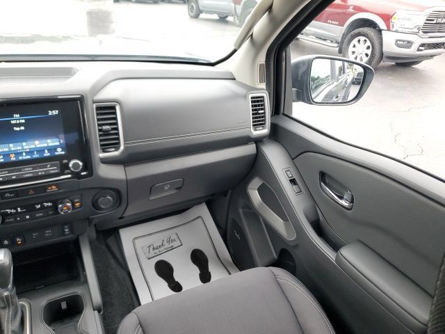 Used 2024 Nissan Frontier SV w/ SV Convenience Package AWD/4WD image 15