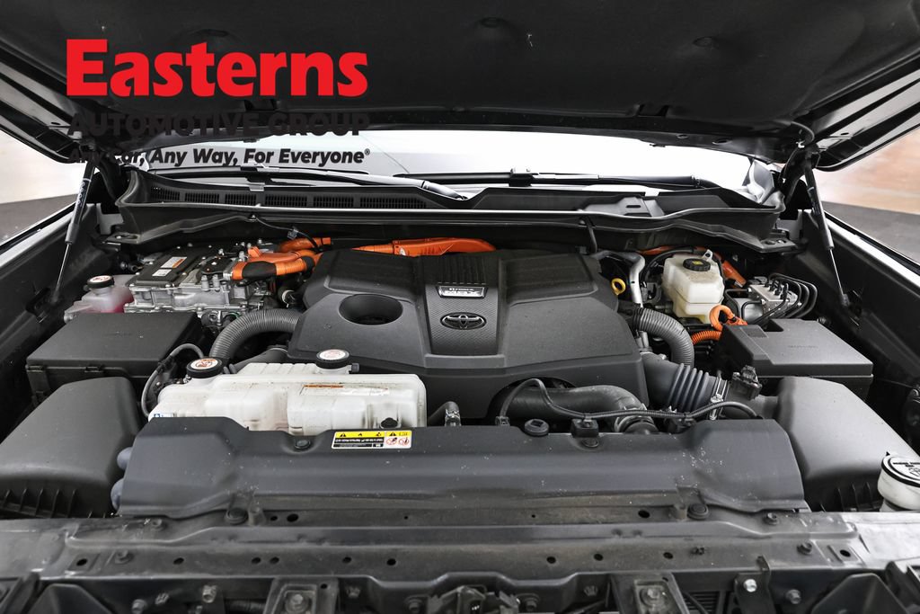 Used 2024 Toyota Tundra Limited AWD/4WD image 9