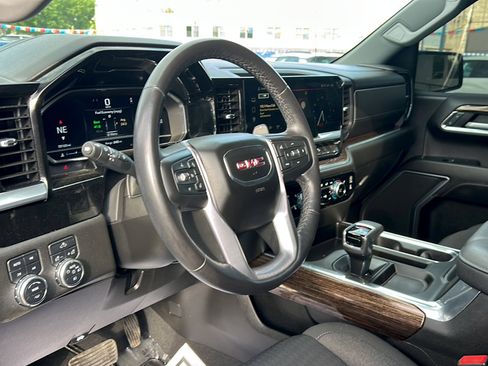 Used 2023 GMC Sierra 1500 Elevation w/ X31 Off-Road Package AWD/4WD image 24