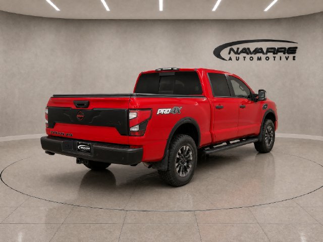 Used 2022 Nissan Titan PRO-4X AWD/4WD image 9