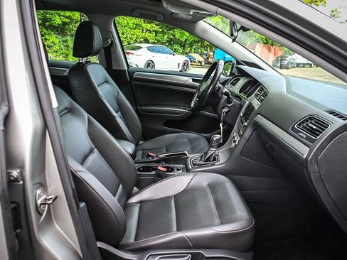 Used 2015 Volkswagen Golf SE FWD image 17