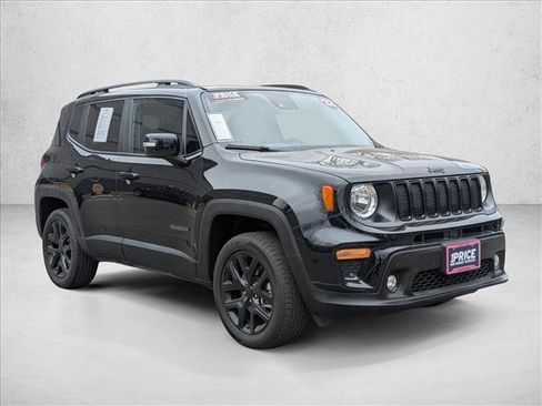 Used 2022 Jeep Renegade Altitude w/ Convenience Group AWD/4WD image 3