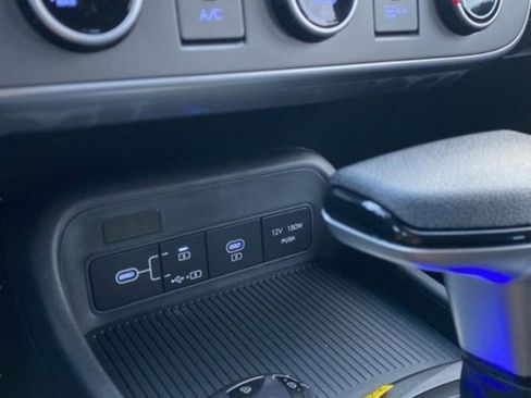 New 2026 Hyundai Kona SE FWD image 24