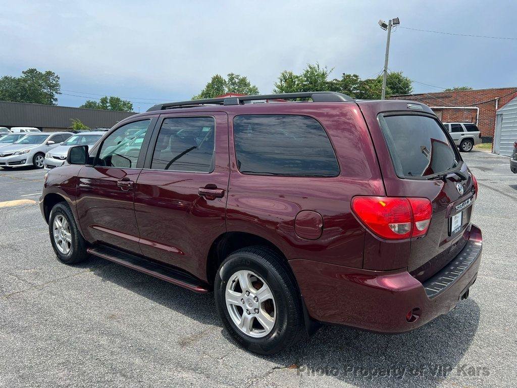 Used 2008 Toyota Sequoia SR5 w/ Moonroof & Roof Rack Pkg RWD image 6