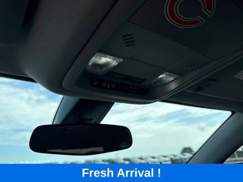 Used 2023 GMC Acadia SLE w/ Driver Convenience Package FWD image 9