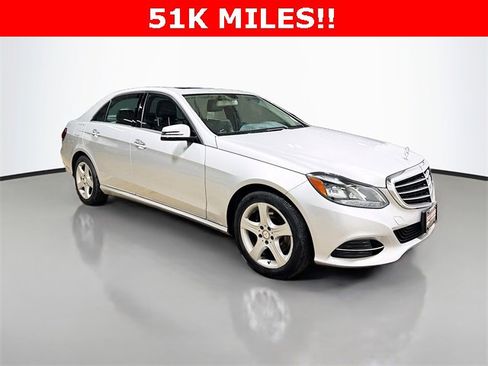 Used 2014 Mercedes-Benz E 350 4MATIC Sedan image 5