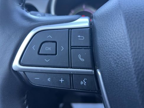 Used 2022 Toyota Highlander Bronze Edition image 36