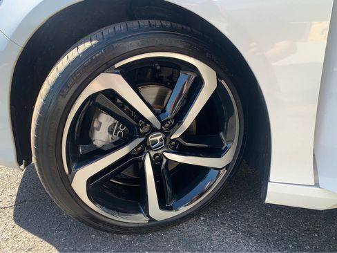 Used 2022 Honda Accord Sport image 8