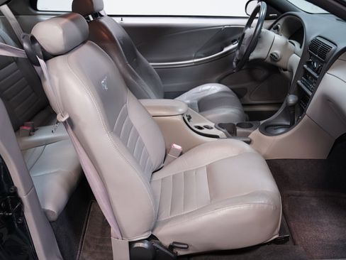 Used 1999 Ford Mustang GT image 38