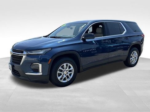 Used 2023 Chevrolet Traverse LS FWD image 25