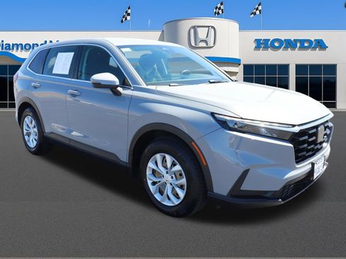 Used 2023 Honda CR-V LX image 1